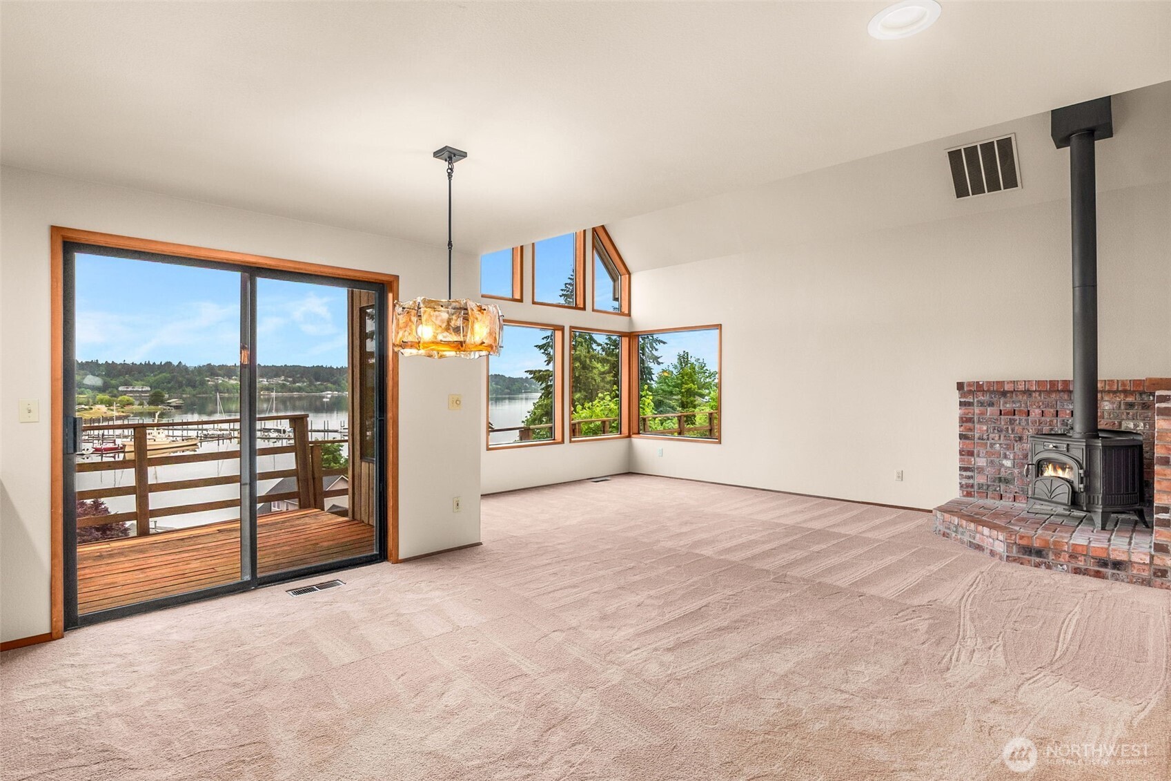 812 San Francisco Avenue Property Photo 10