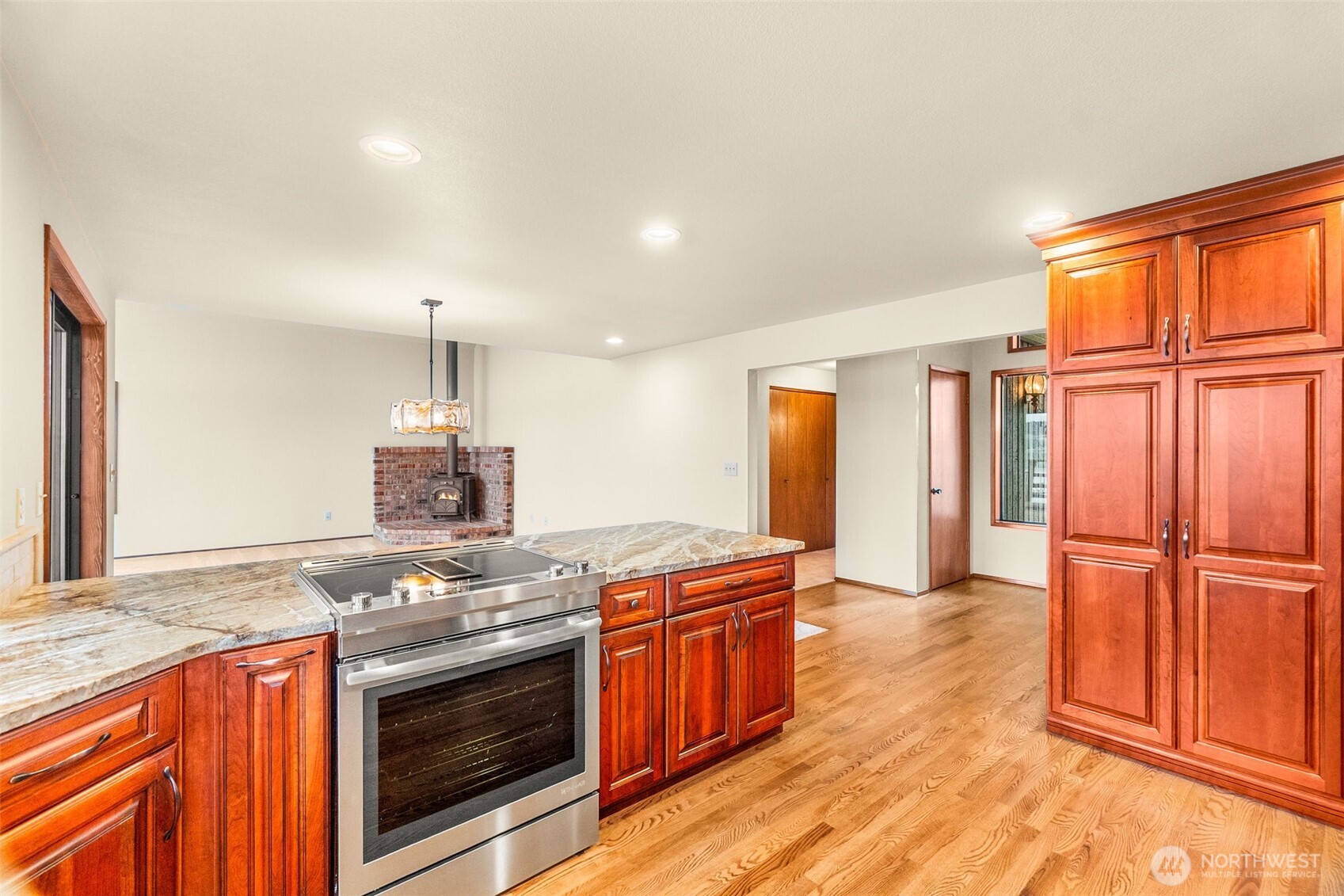 812 San Francisco Avenue Property Photo 16