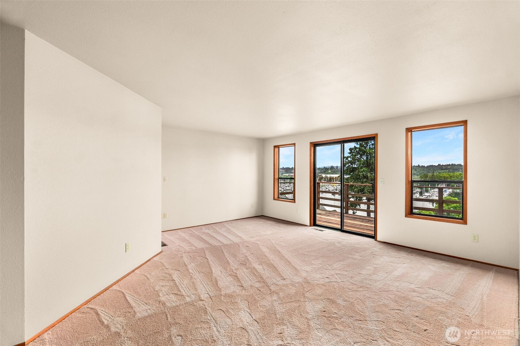 812 San Francisco Avenue Property Photo 17