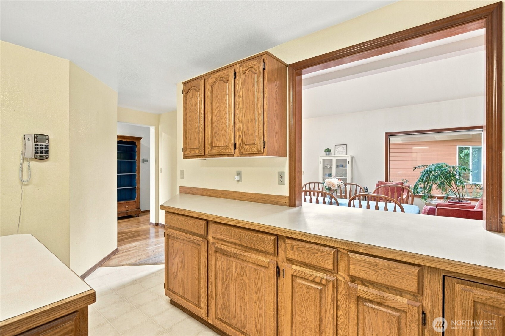 9822 Dempsey Lane Property Photo 14