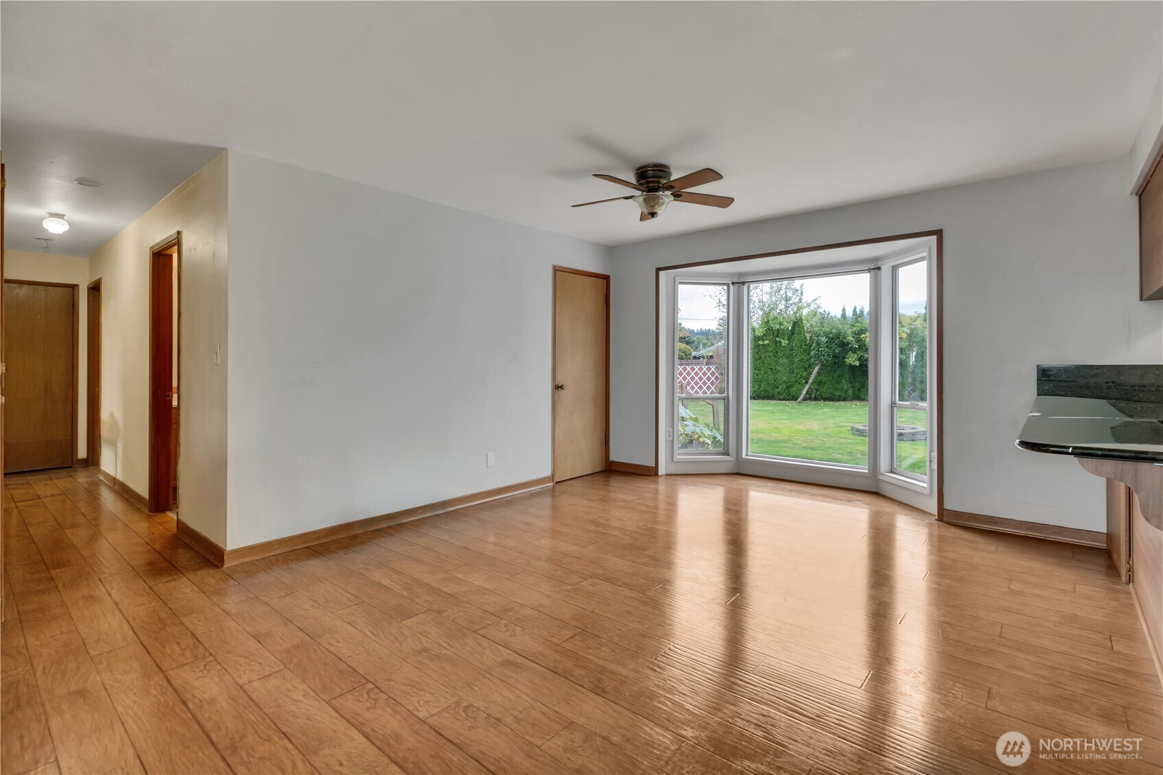 334 Pearl Street Property Photo 3