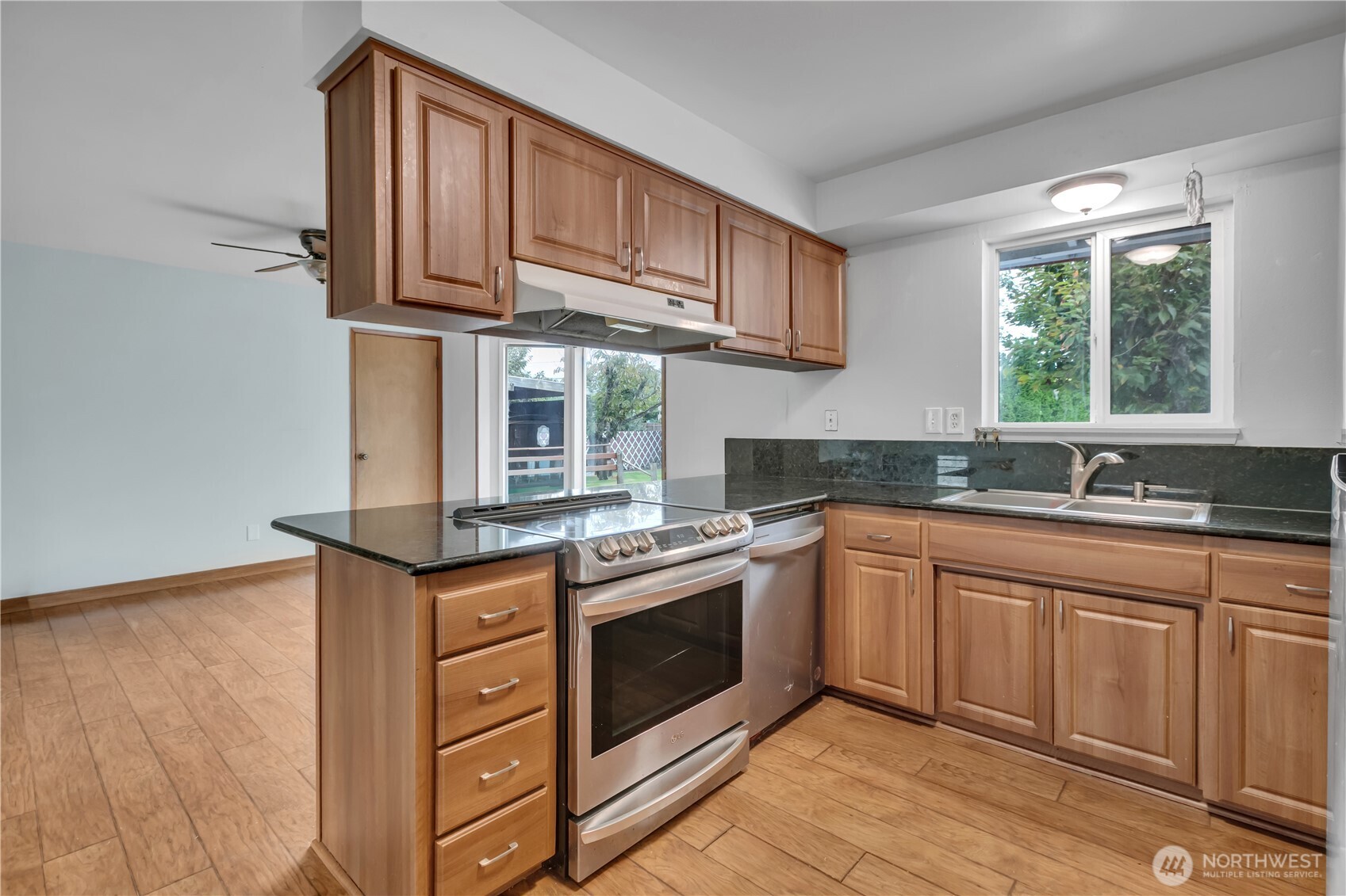 334 Pearl Street Property Photo 8