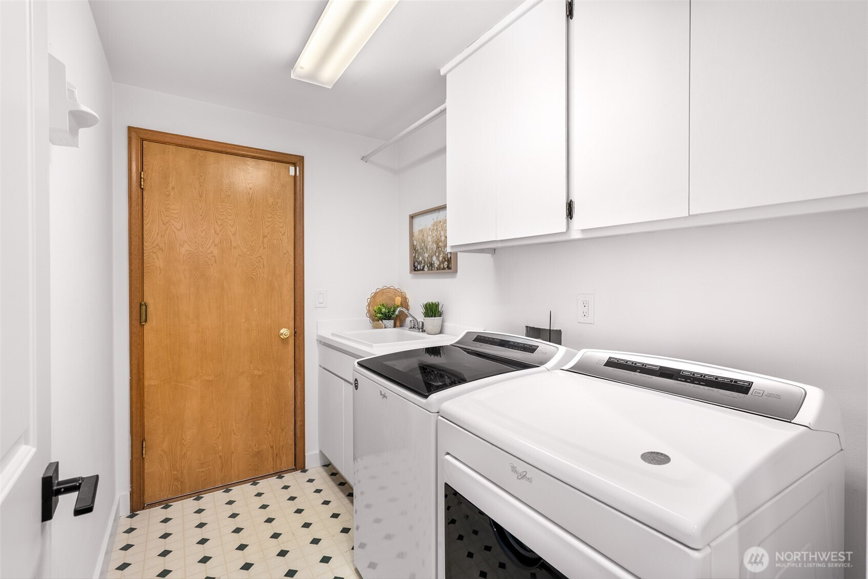 10810 40th Avenue Property Photo 11