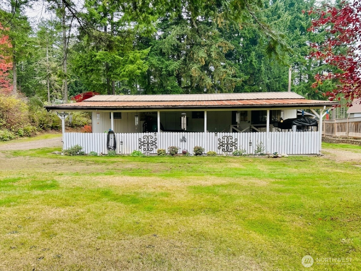 1231 E Island Lake Drive Property Photo 1