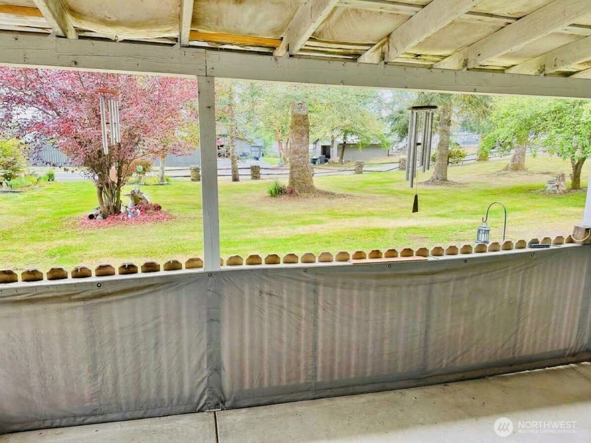 1231 E Island Lake Drive Property Photo 2