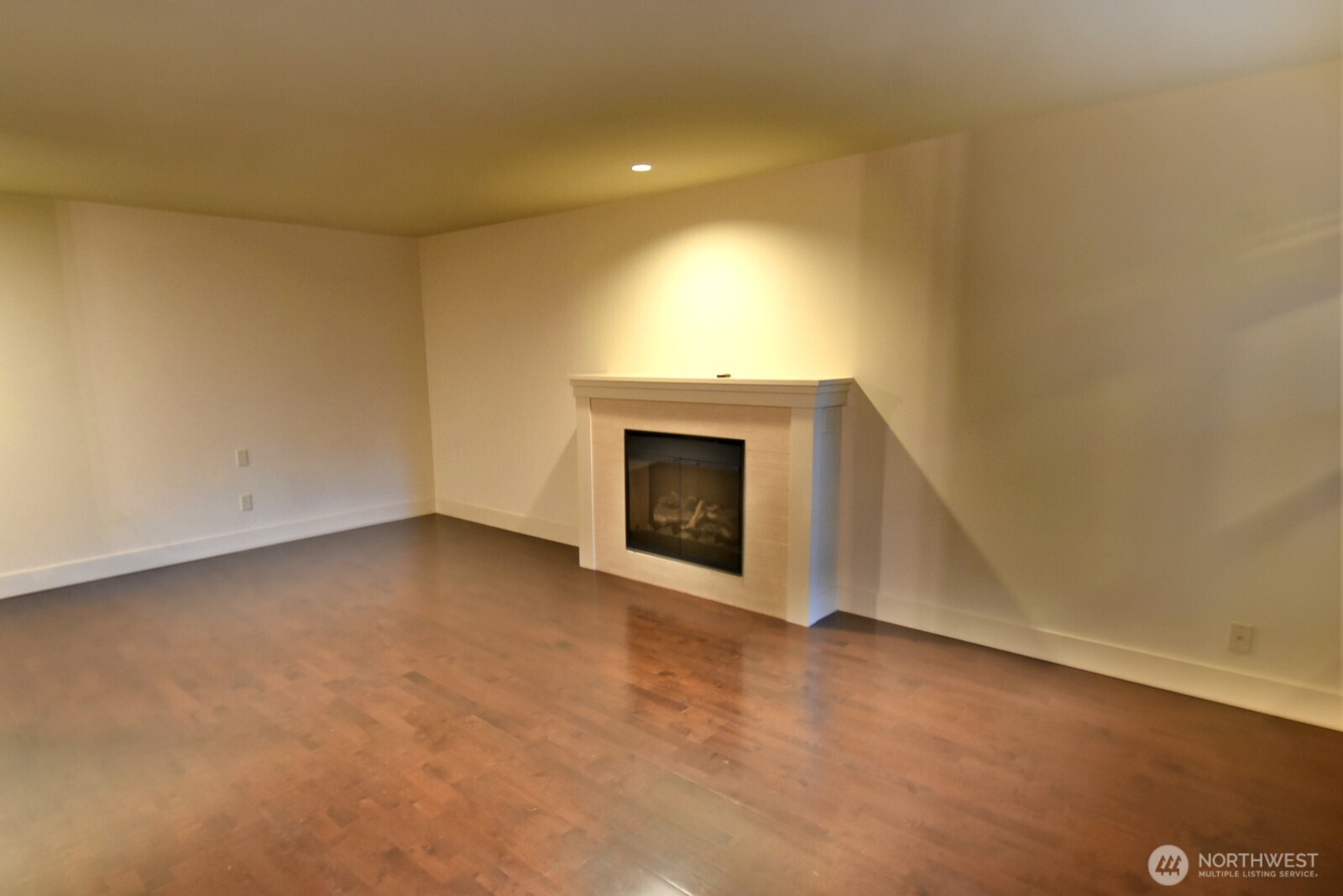 23015 Edmonds Way A212 Property Photo 3