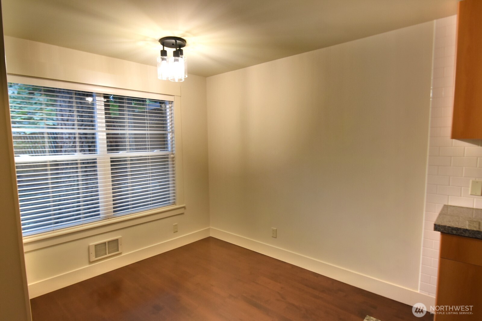 23015 Edmonds Way A212 Property Photo 6