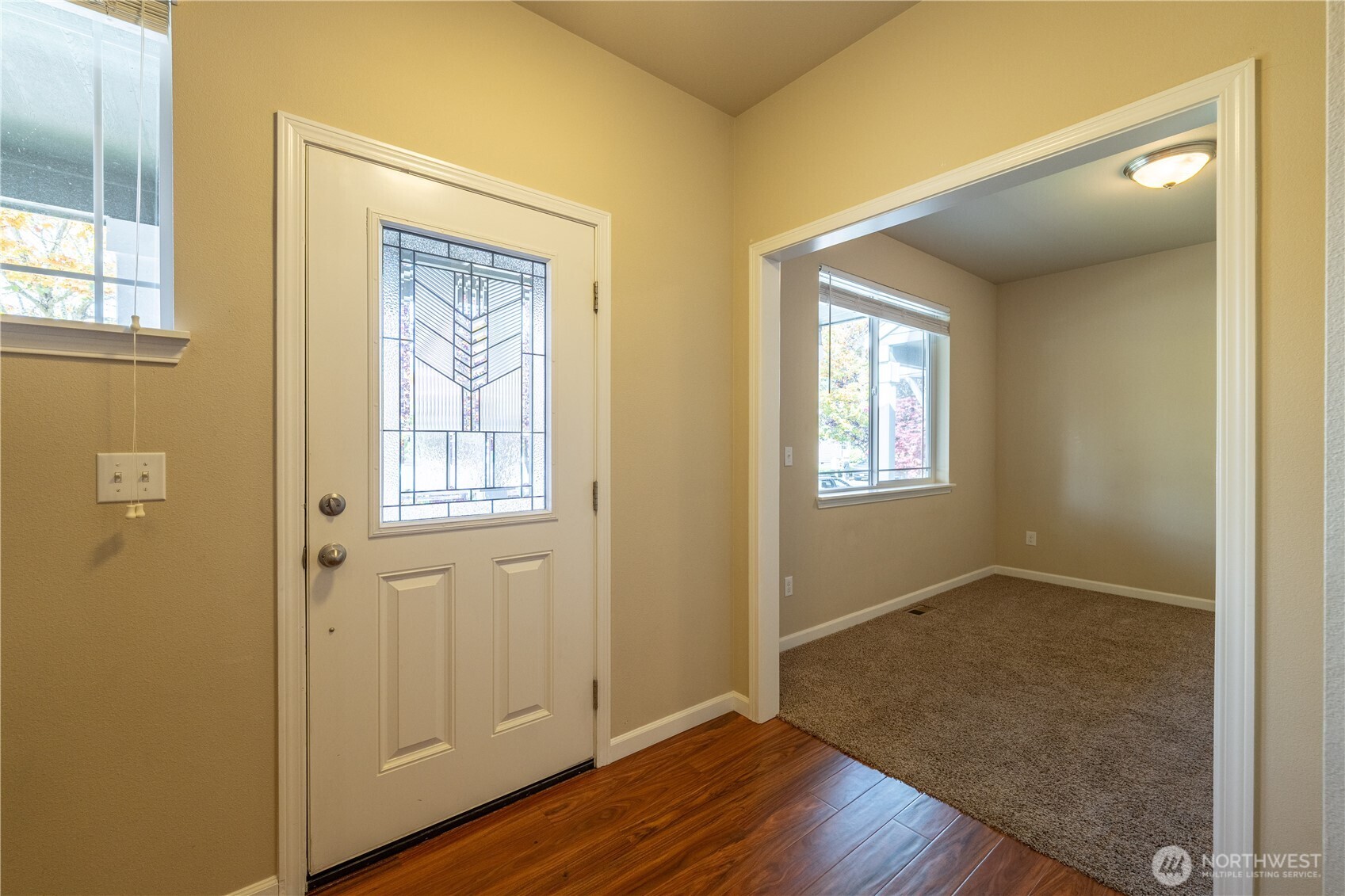 4522 Edgewater Boulevard Property Photo 4