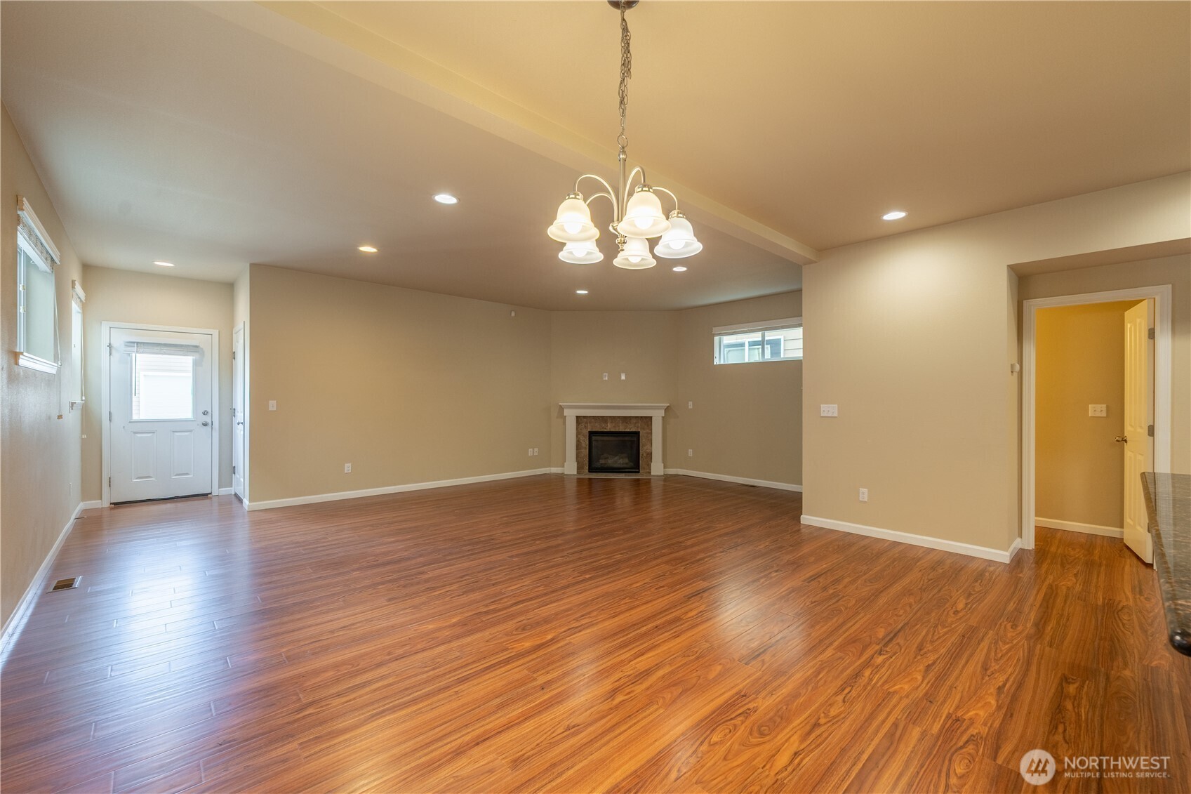 4522 Edgewater Boulevard Property Photo 12