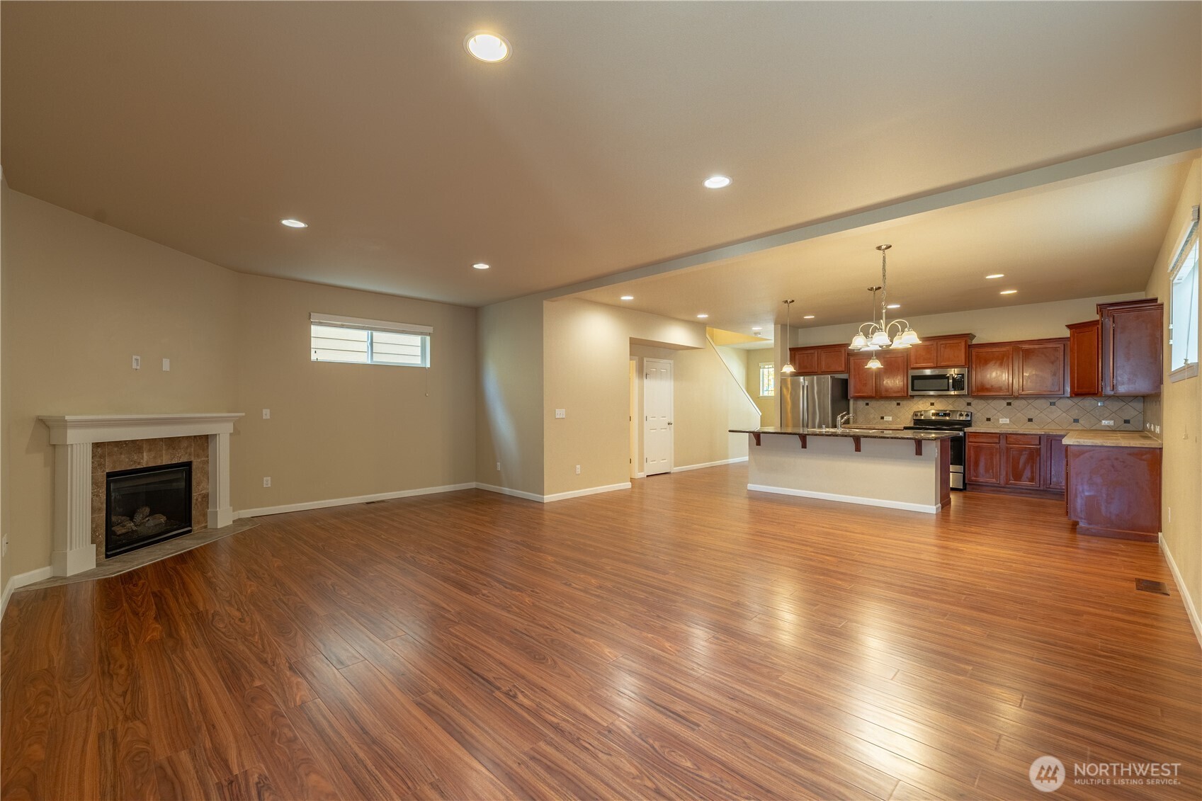 4522 Edgewater Boulevard Property Photo 16