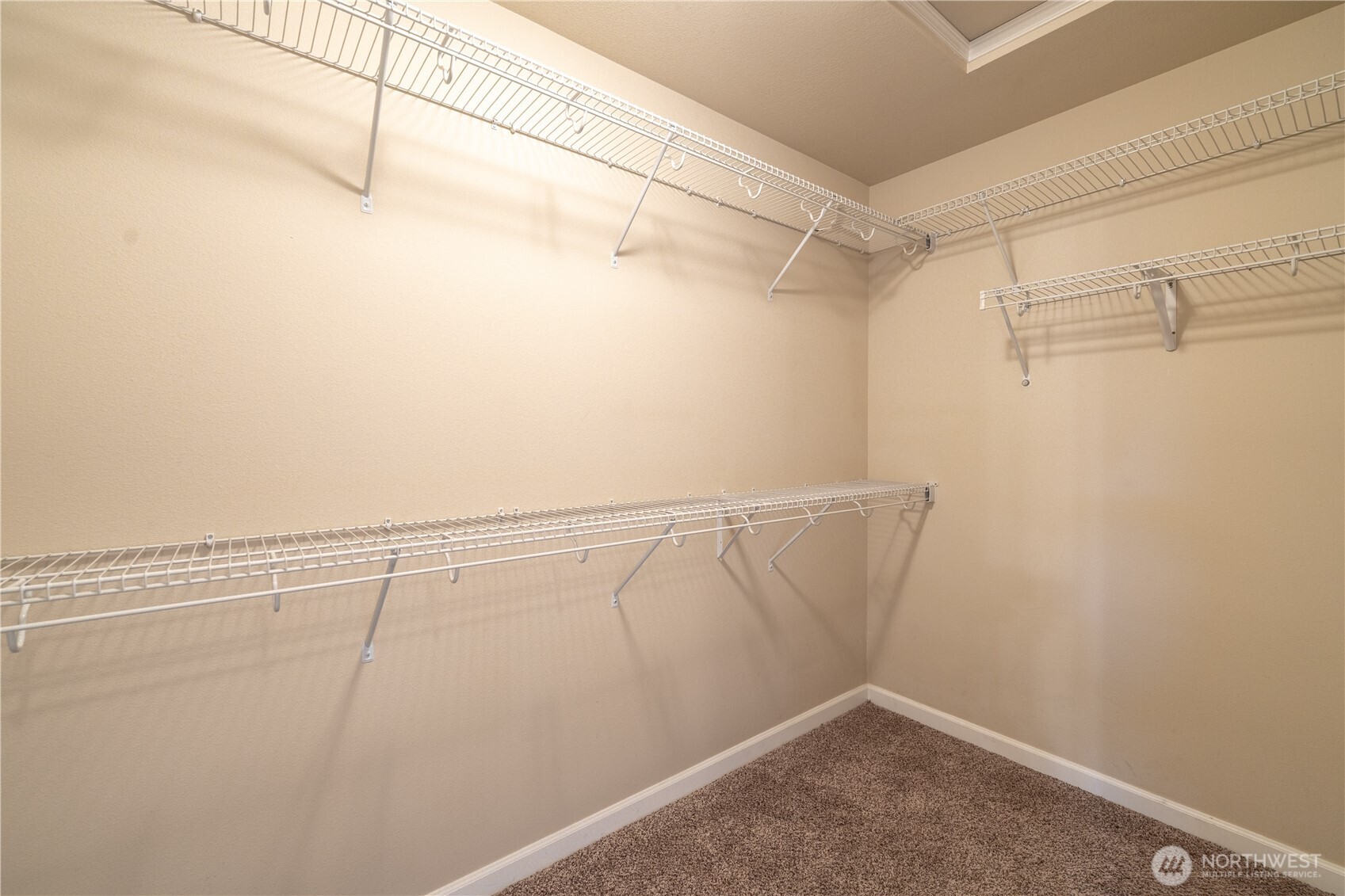 4522 Edgewater Boulevard Property Photo 31