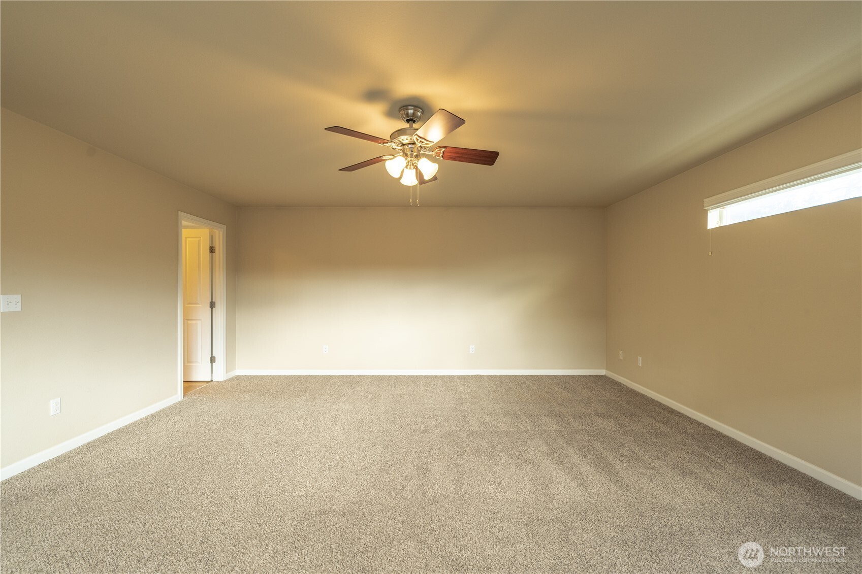 4522 Edgewater Boulevard Property Photo 32