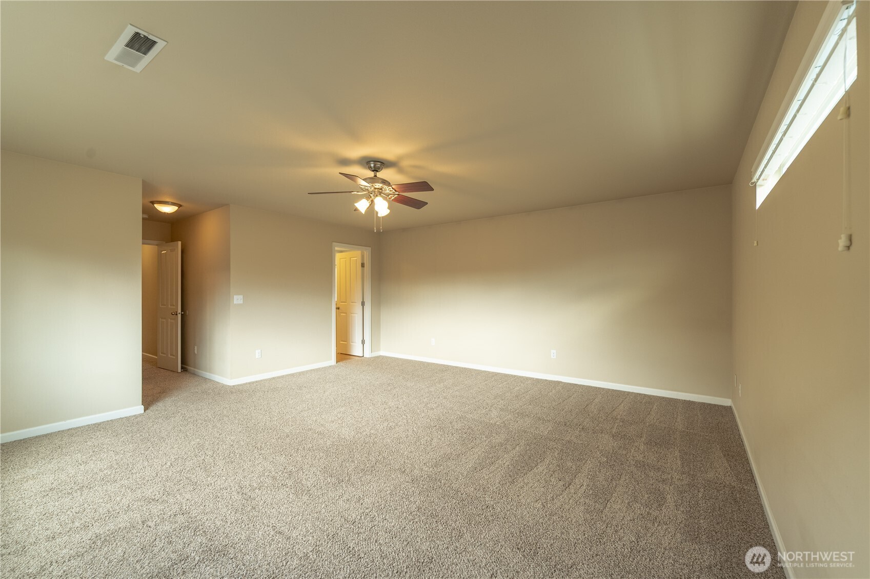 4522 Edgewater Boulevard Property Photo 33