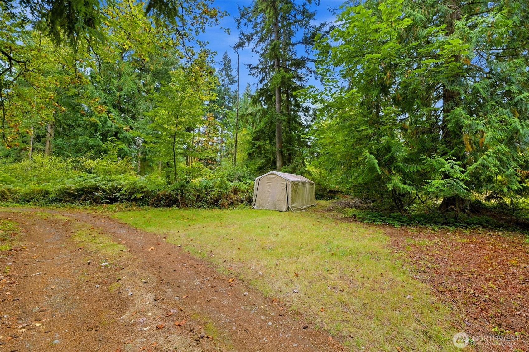 7433 207th Avenue Property Photo 5