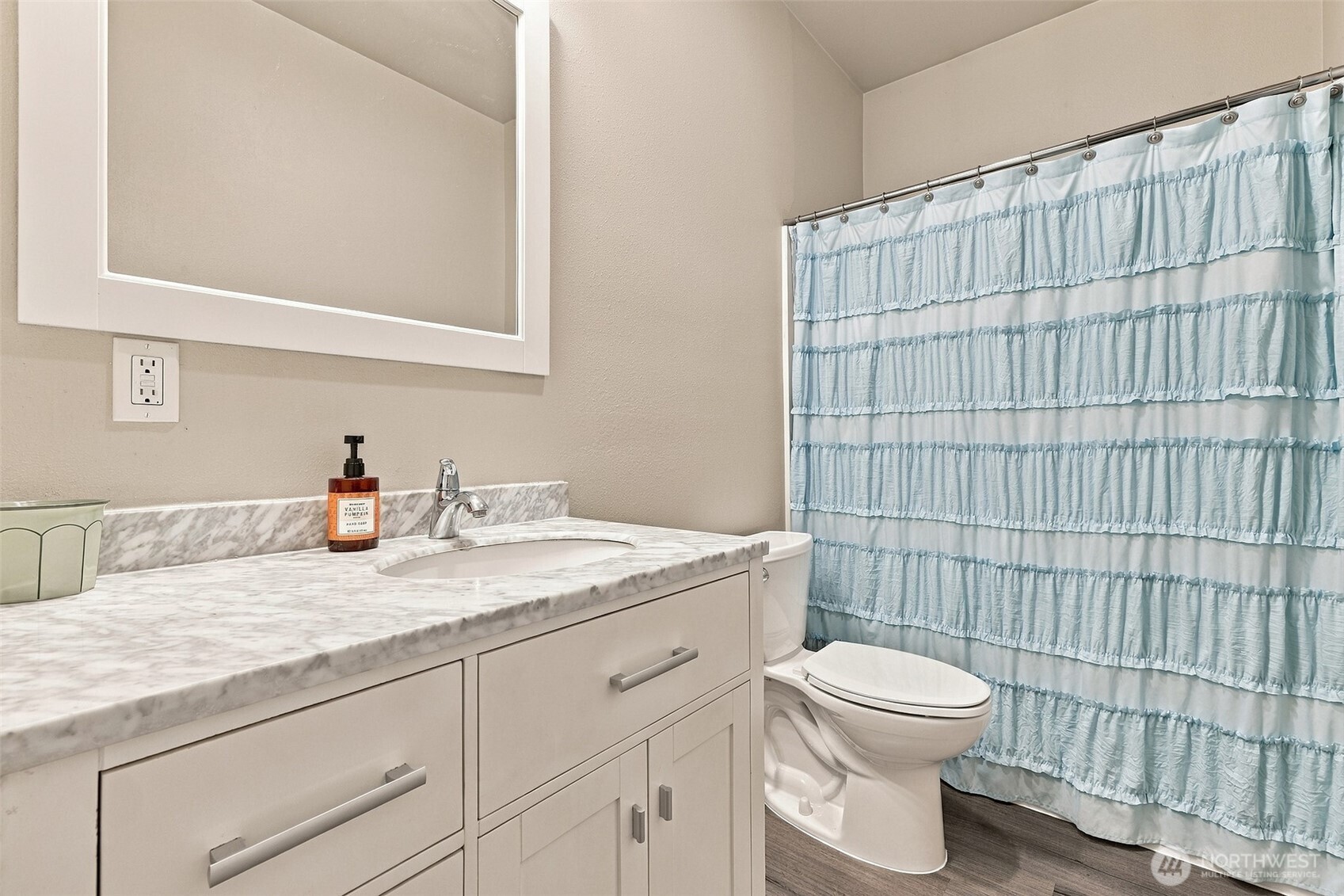 303 G Street Property Photo 9
