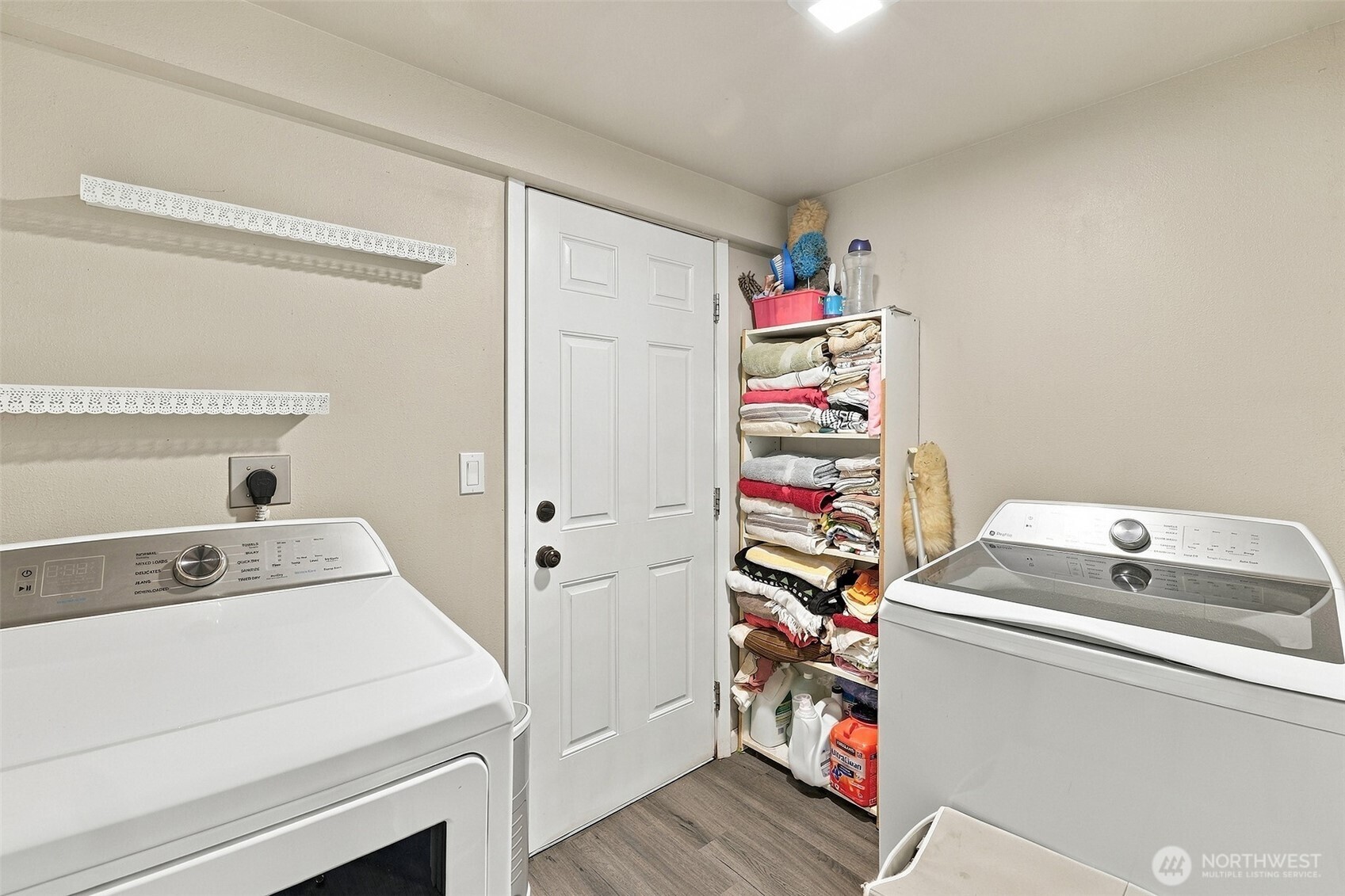 303 G Street Property Photo 11