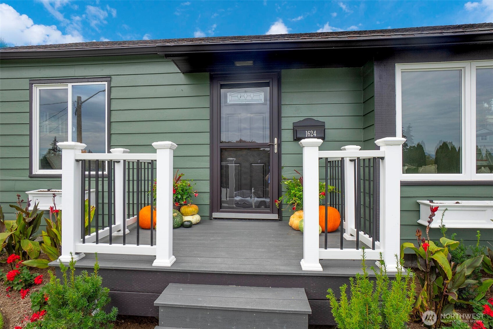 1624 Pine Street Property Photo 4