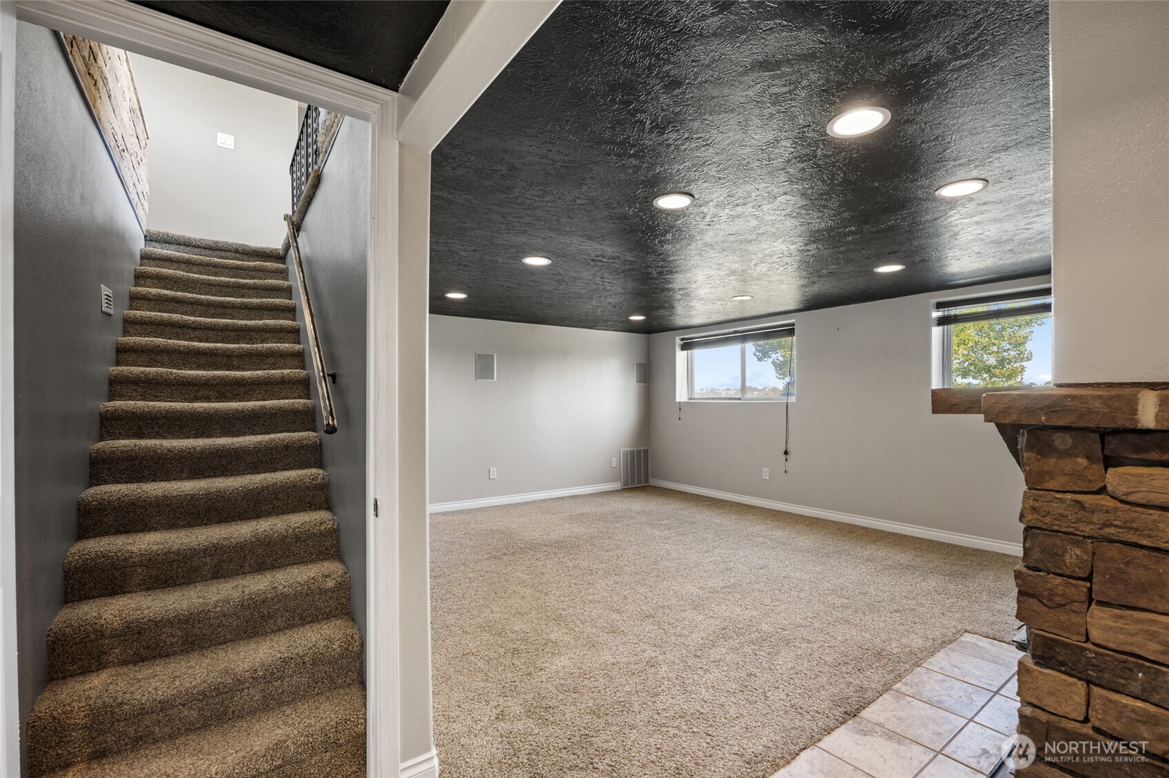303 W Northshore Drive Property Photo 20