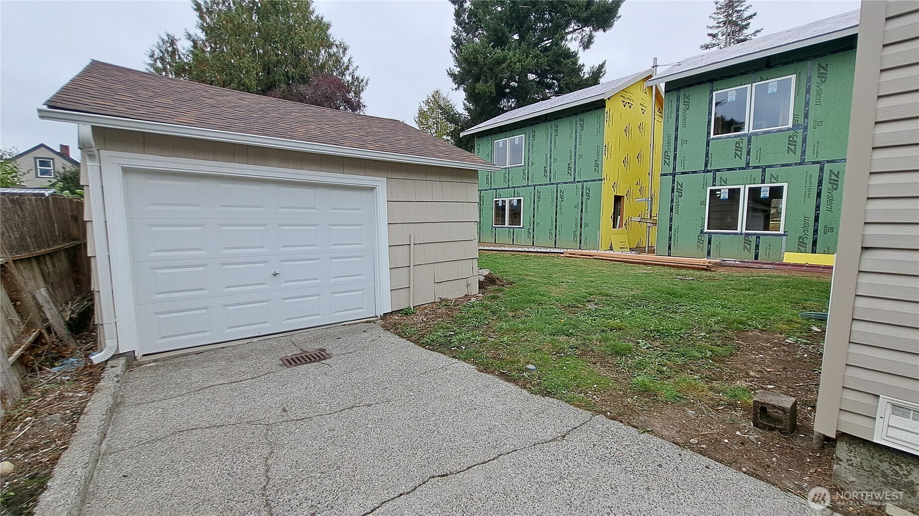 1720 Snyder Avenue Property Photo 2