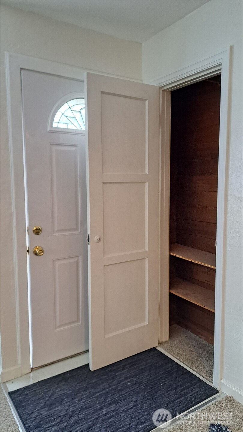 1720 Snyder Avenue Property Photo 6
