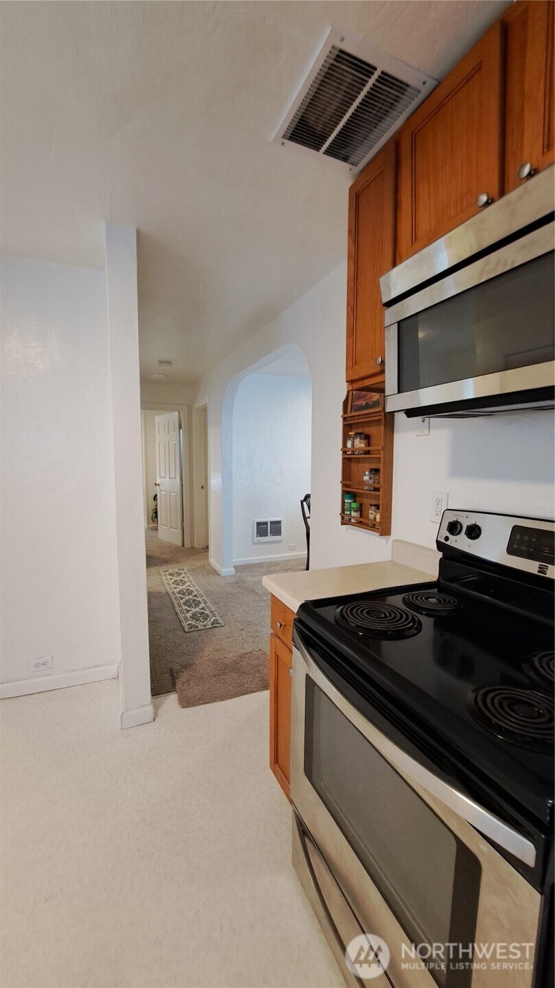 1720 Snyder Avenue Property Photo 15