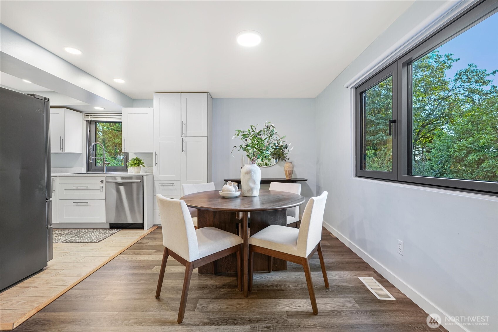 13701 115th Avenue Property Photo 7