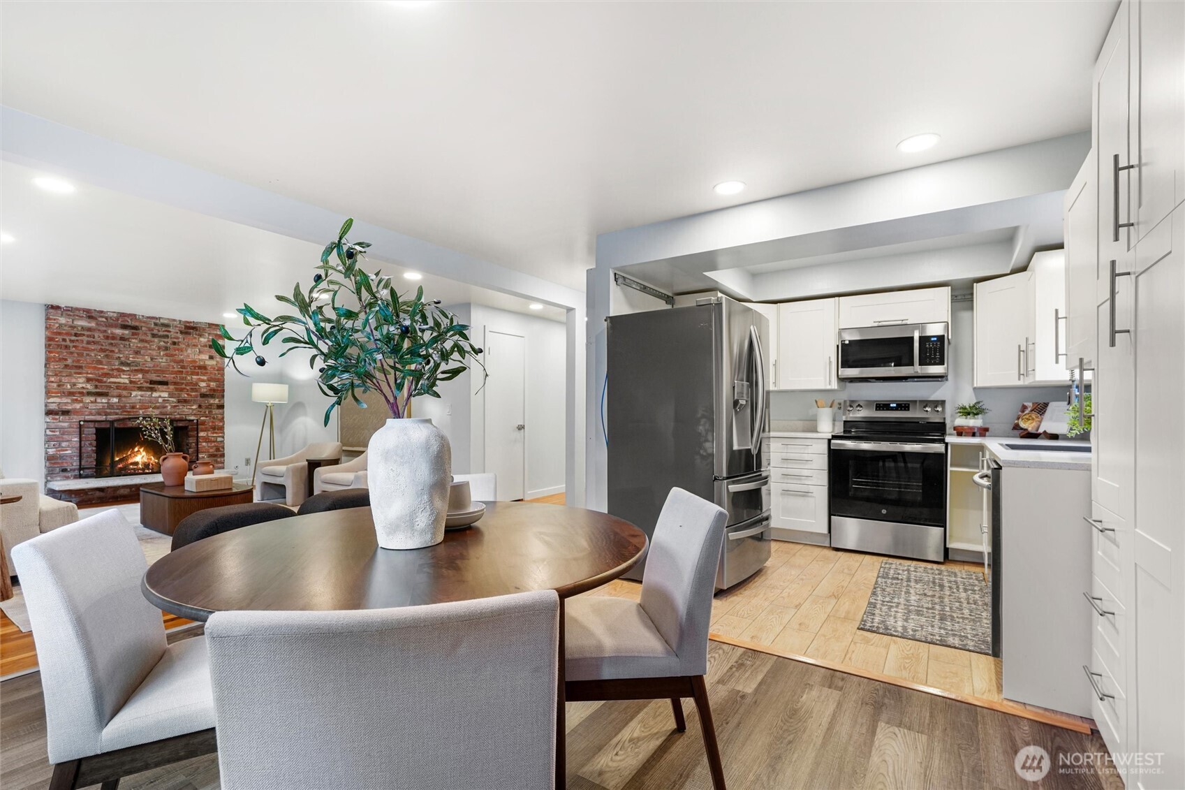 13701 115th Avenue Property Photo 8