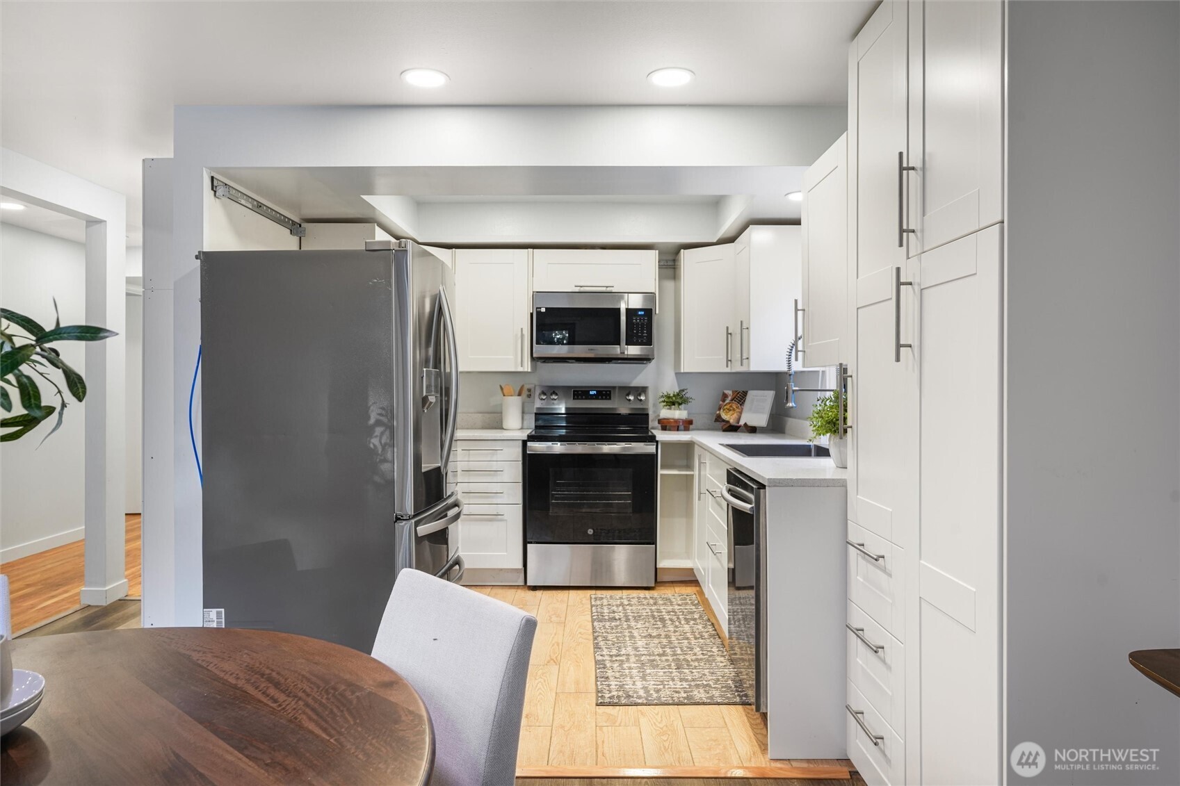 13701 115th Avenue Property Photo 9