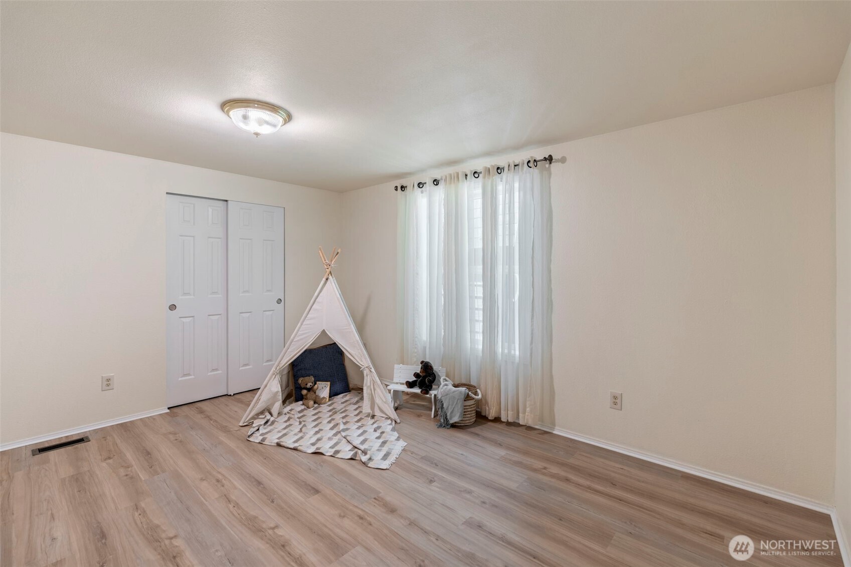 161 Schoen Road 24 Property Photo 28