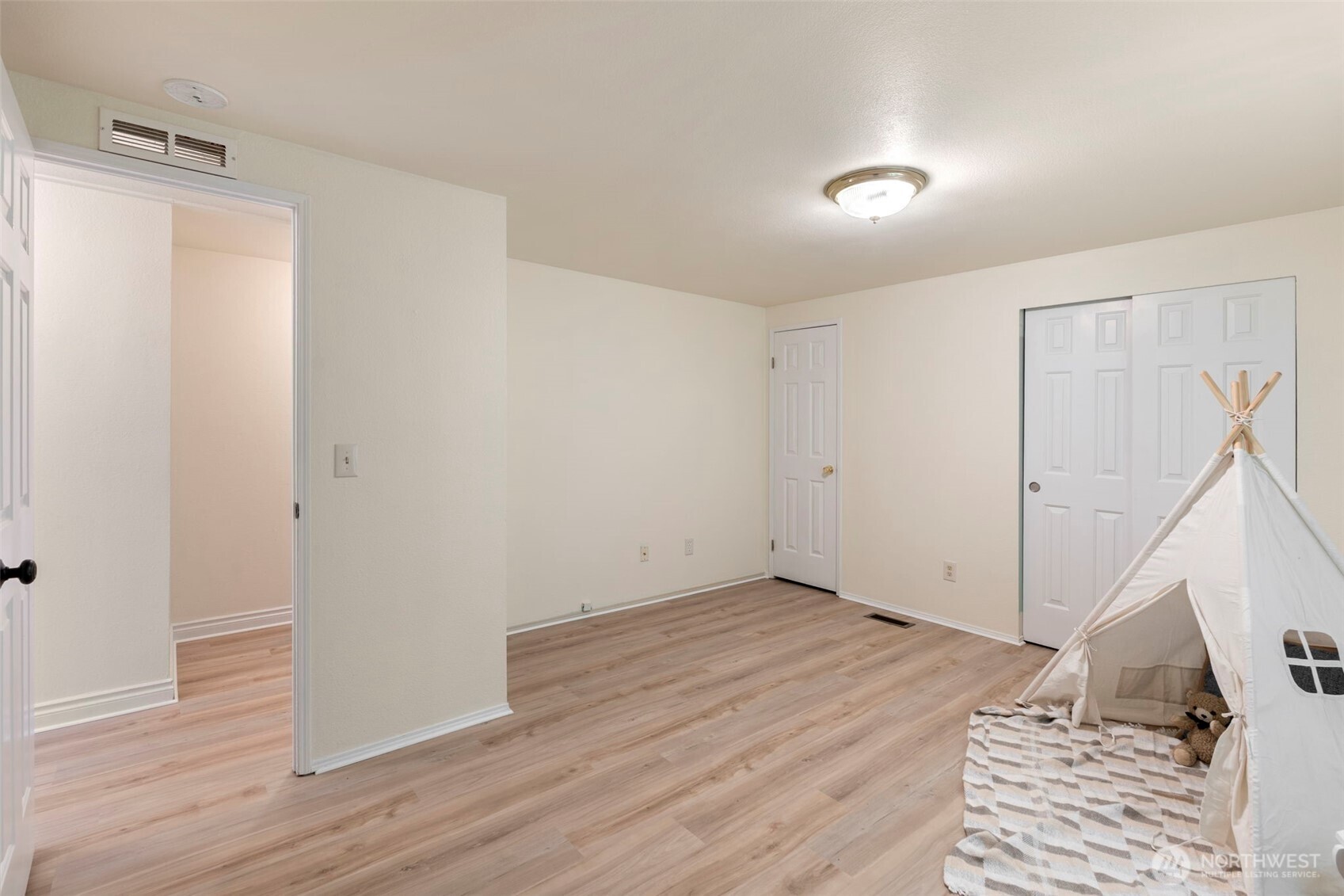161 Schoen Road 24 Property Photo 29