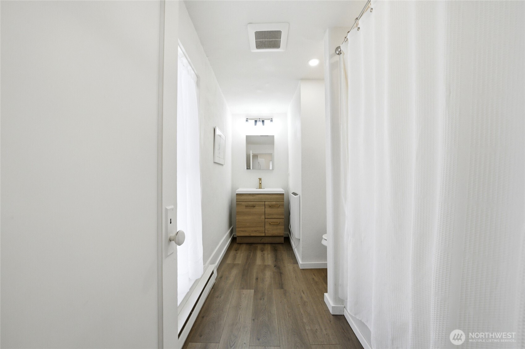 1040 Pomona Street Property Photo 20