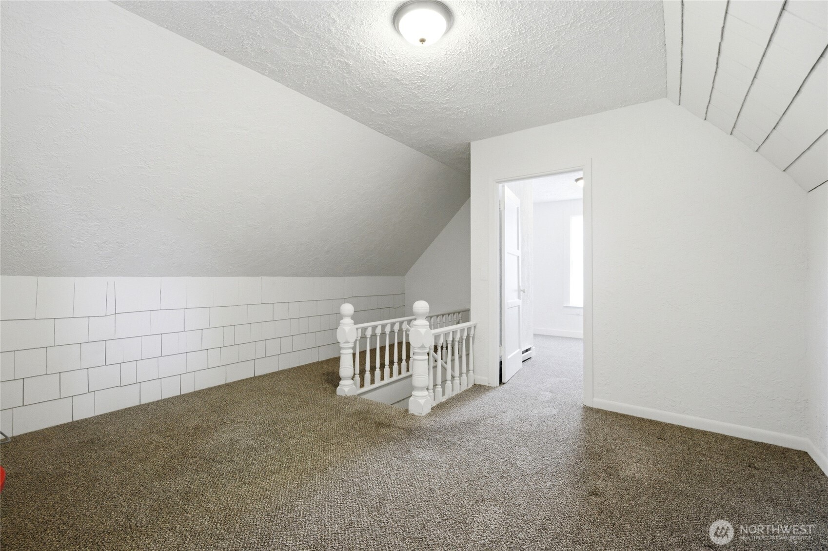 1040 Pomona Street Property Photo 22
