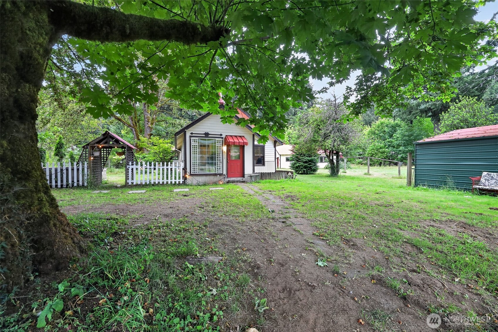 173 Young Road Property Photo 30