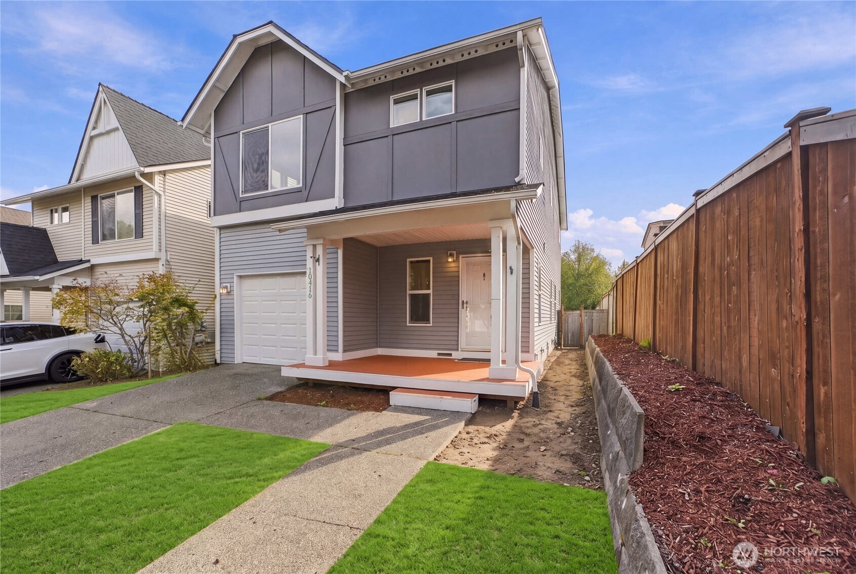10416 24th Street Property Photo 2