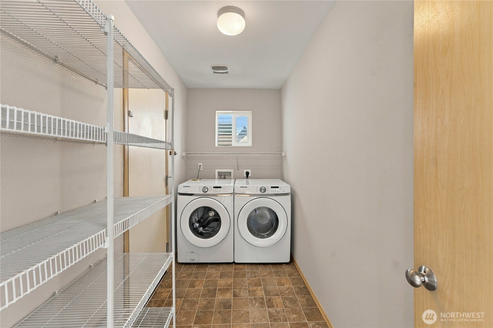 10416 24th Street Property Photo 5