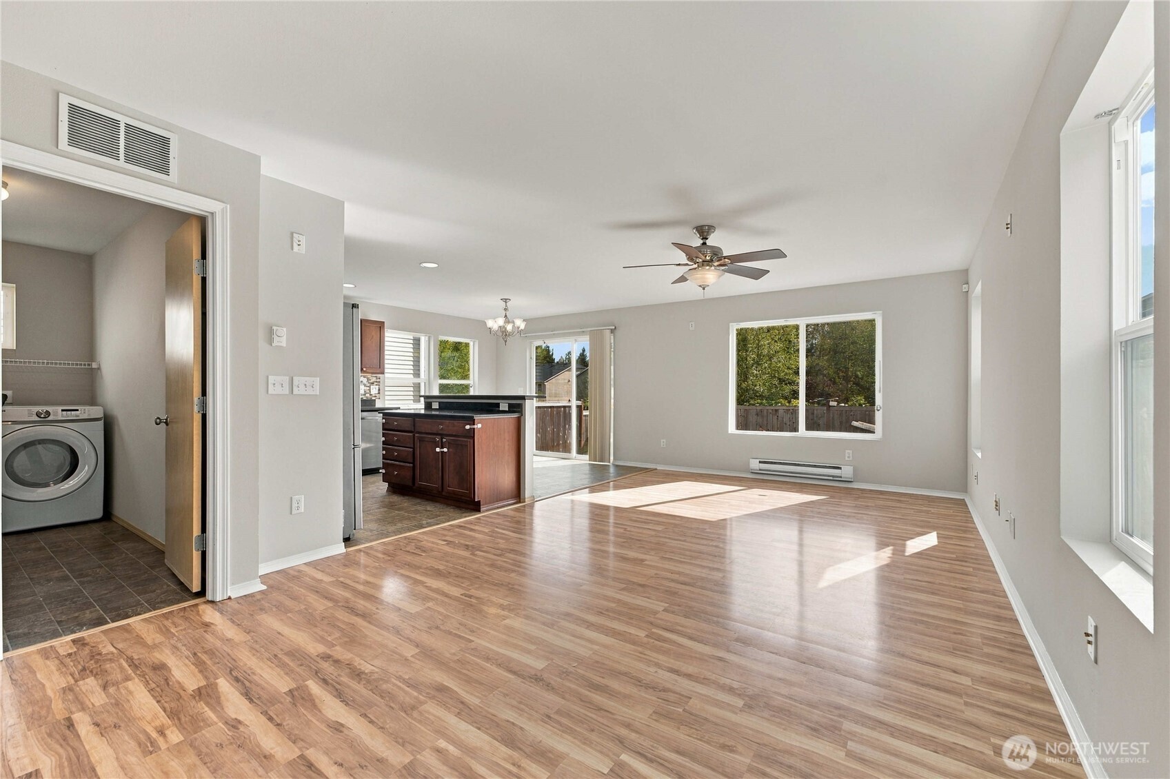 10416 24th Street Property Photo 6