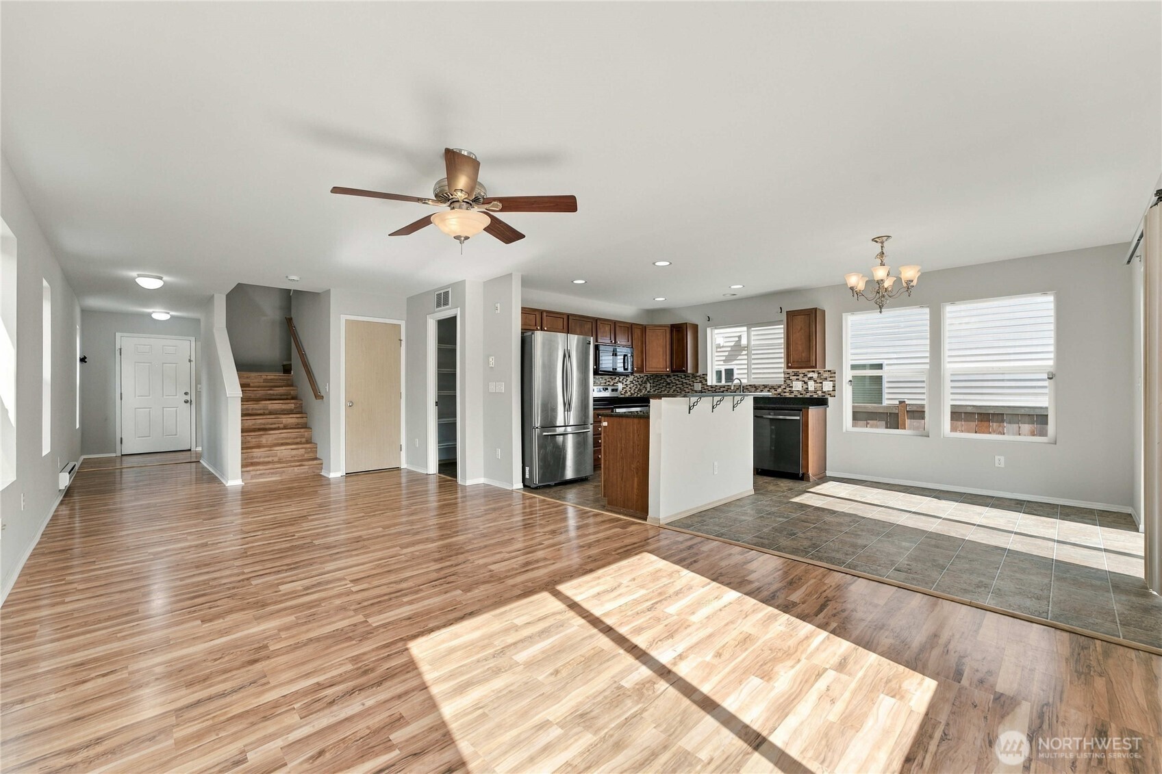 10416 24th Street Property Photo 8