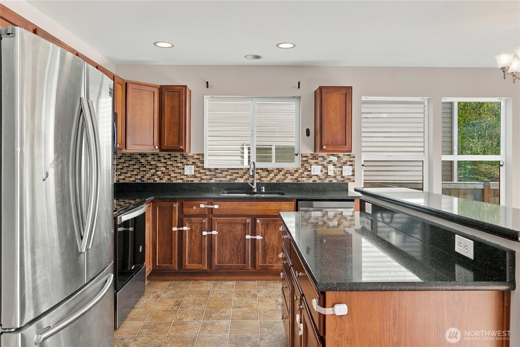 10416 24th Street Property Photo 13
