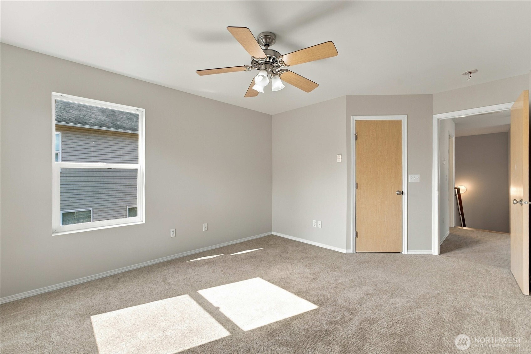 10416 24th Street Property Photo 22