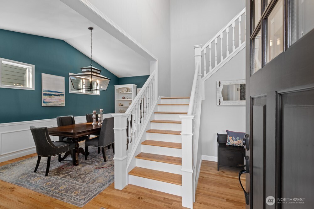 18306 92nd Avenue Property Photo 4