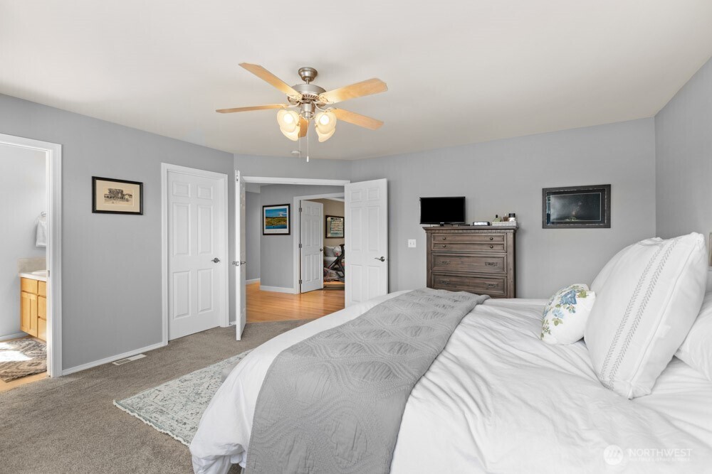 18306 92nd Avenue Property Photo 18