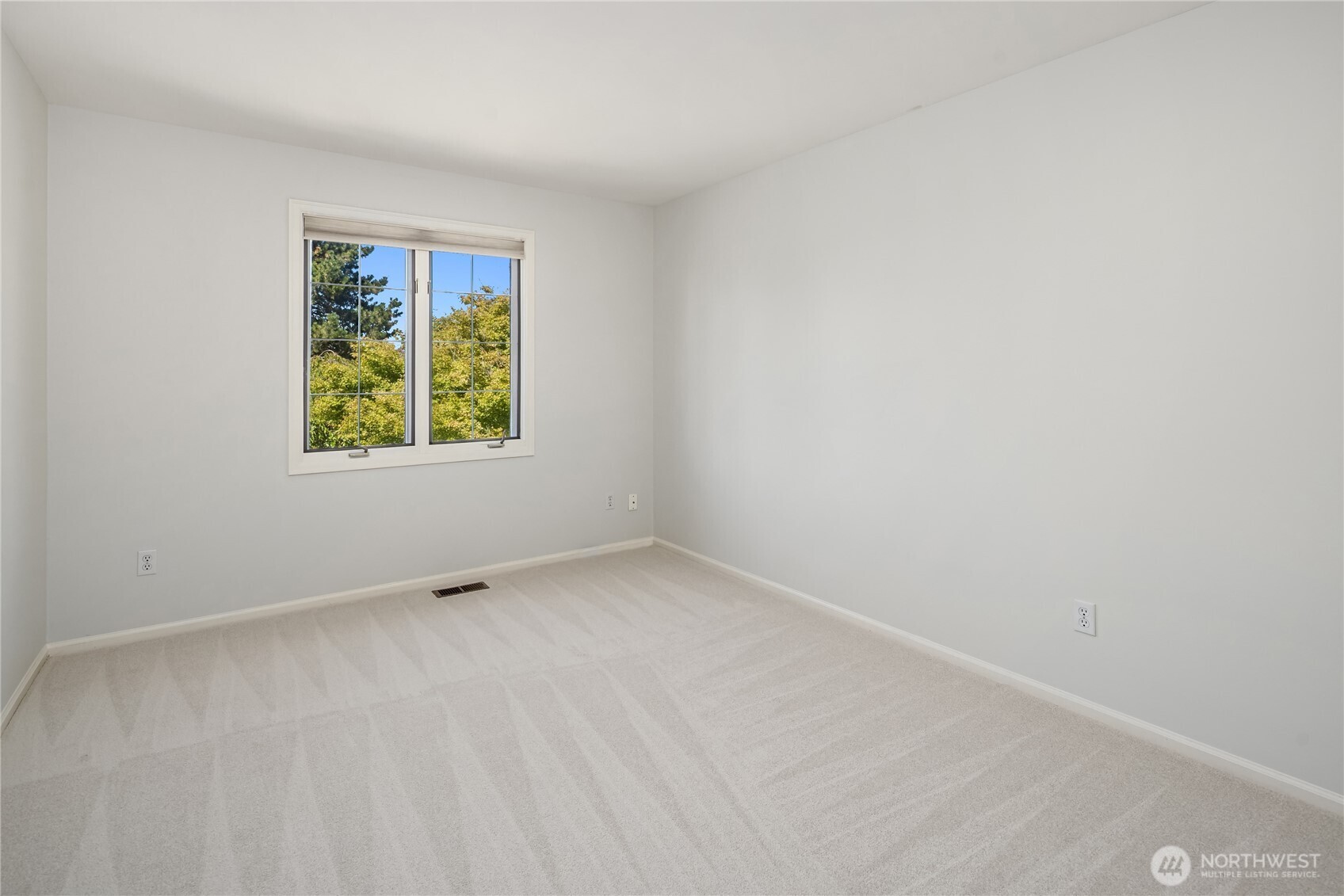 22525 Se 46th Place Property Photo 25