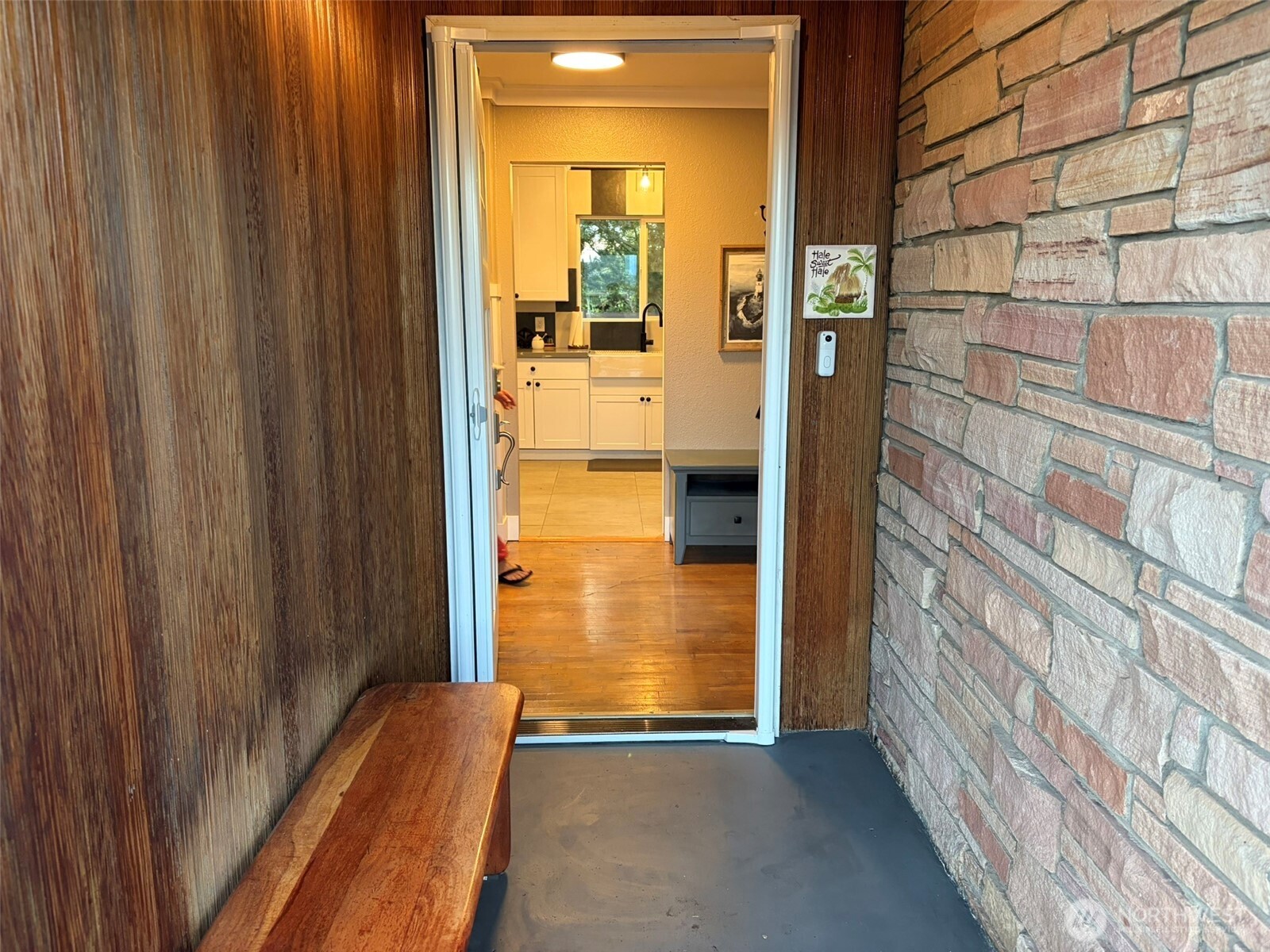 522 Hawthorne Street Property Photo 2