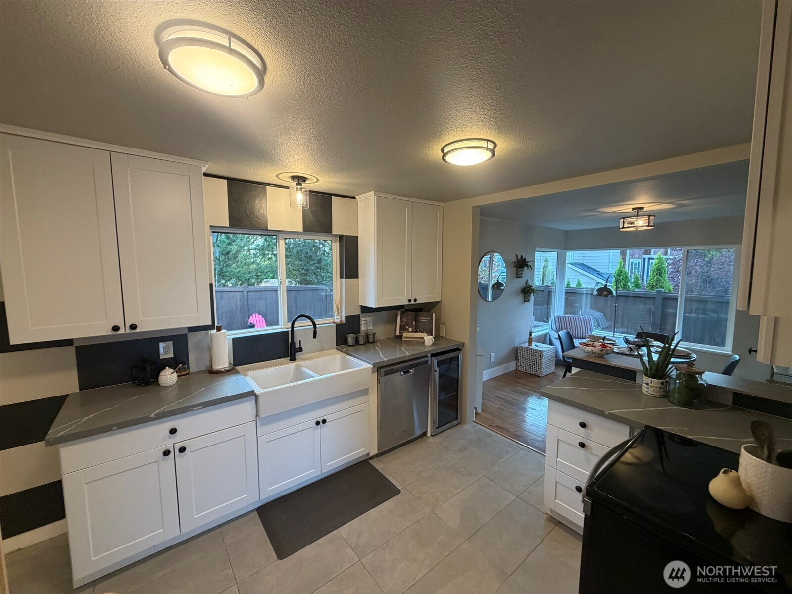 522 Hawthorne Street Property Photo 3