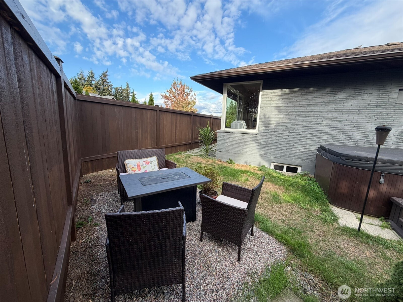 522 Hawthorne Street Property Photo 25