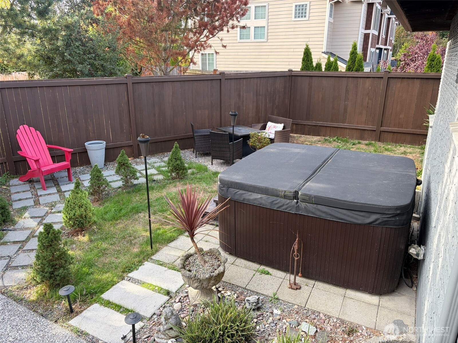 522 Hawthorne Street Property Photo 25