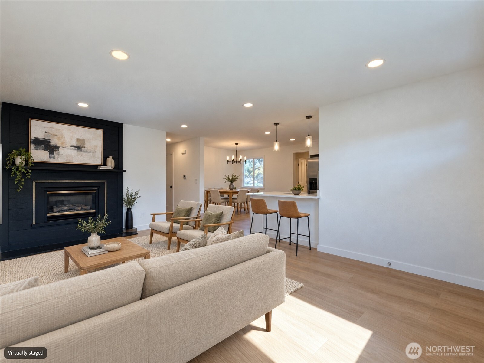 209 E 65th Street Property Photo 2