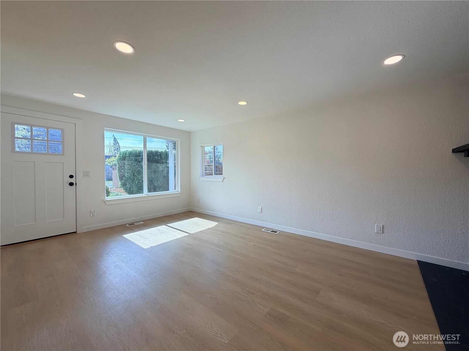 209 E 65th Street Property Photo 5