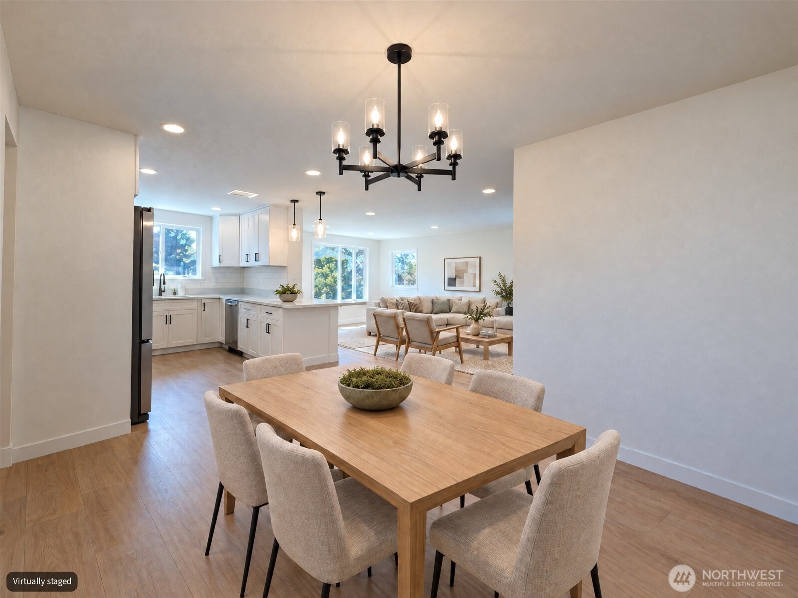 209 E 65th Street Property Photo 6