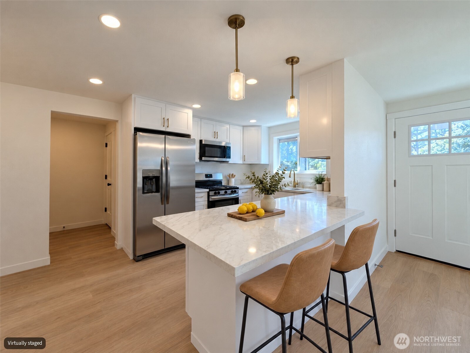 209 E 65th Street Property Photo 8